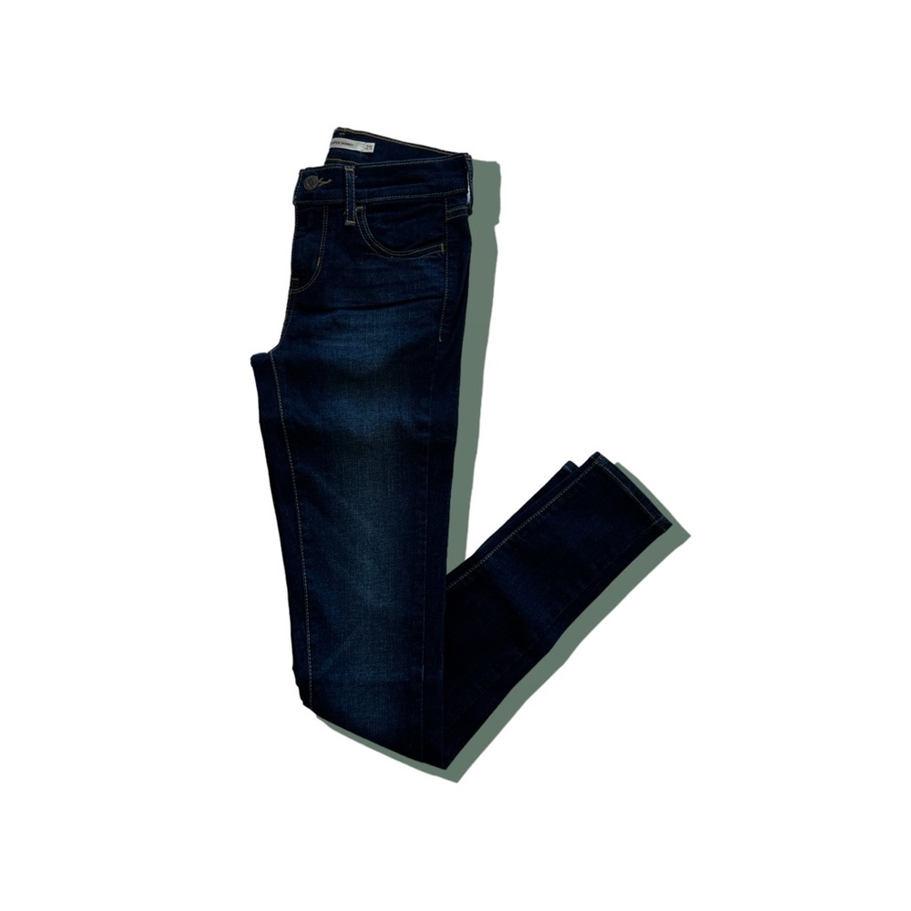 Levi’s 710 Jeans